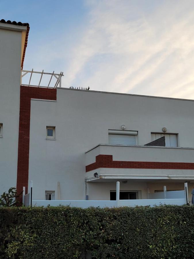Tahiti Beach, T2 A La Mer, Piscine, Terrasse Et Parking Frontignan Exterior foto